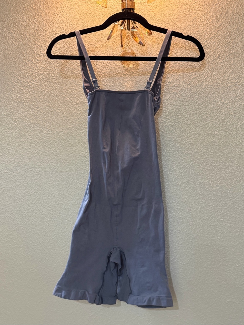 SKIMS Women's Steel Blue Seamless Sculpt Shapewear Bodysuit - Picture 3 of 3